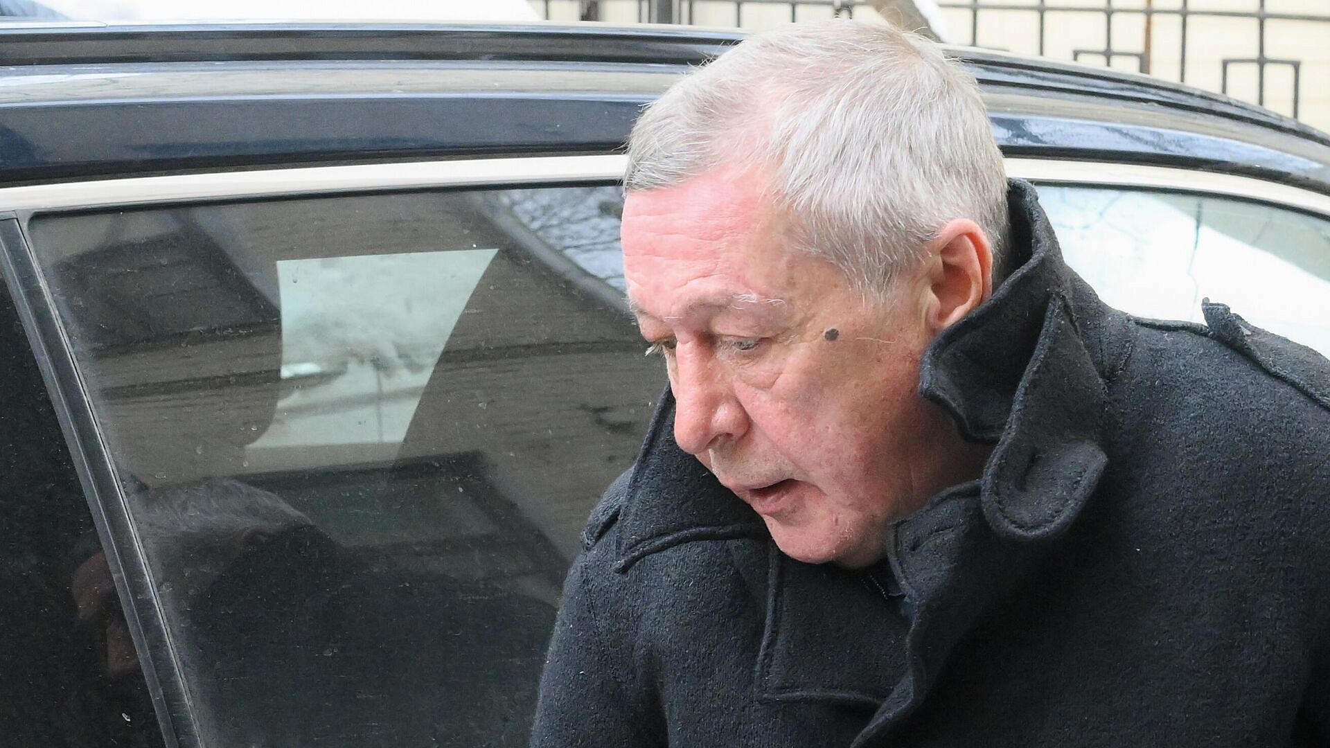 Освободившийся из колонии Ефремов рассказал о самочувствии Освободившийся из колонии Ефремов рассказал о самочувствии