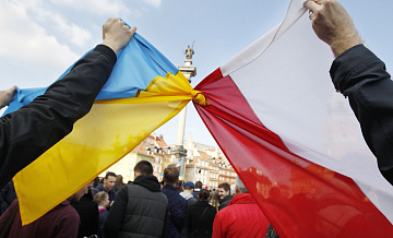 Захарова назвала спор Польши и Украины жабагадюкингом