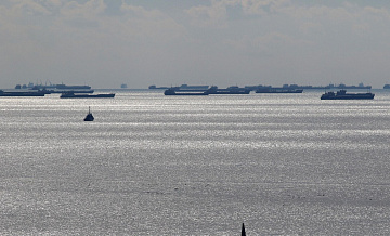 Спасатели прорабатывают детали спасения экипажа танкера "Волгонефть 239"