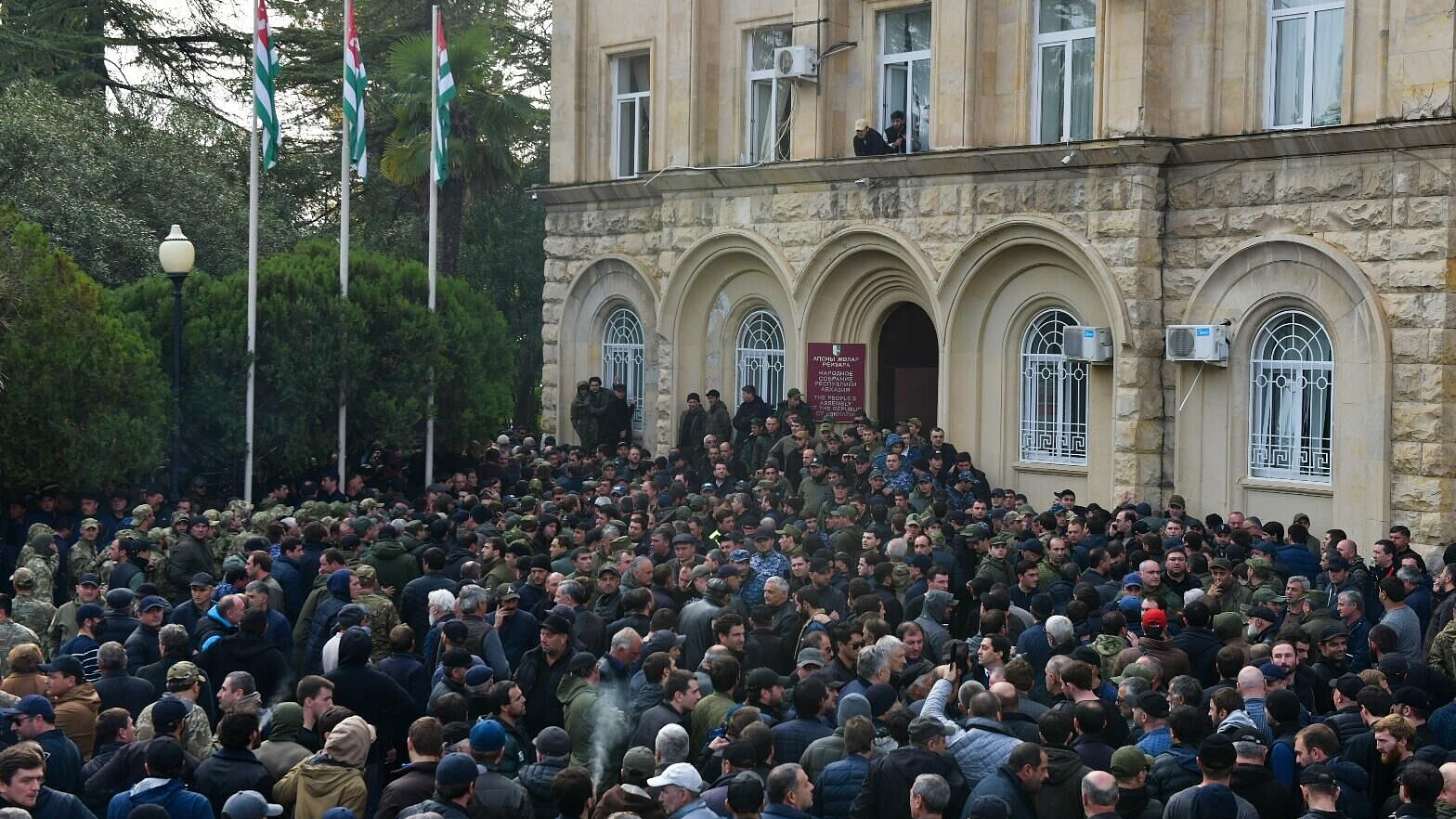 Политический кризис в Абхазии удалось преодолеть путем переговоров