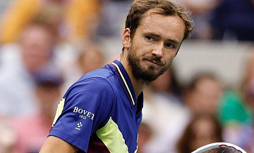 Медведев проиграл Синнеру в финале "Мастерса" в Индиан-Уэллсе