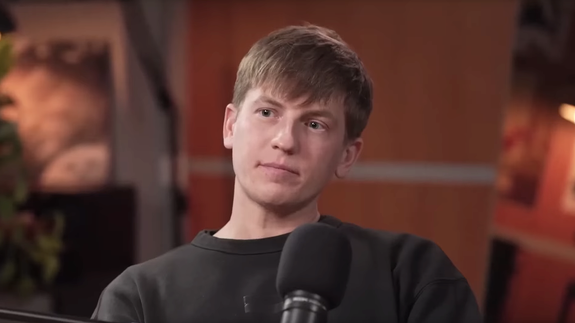 В Мурманской области отменили концерты юмориста Щербакова