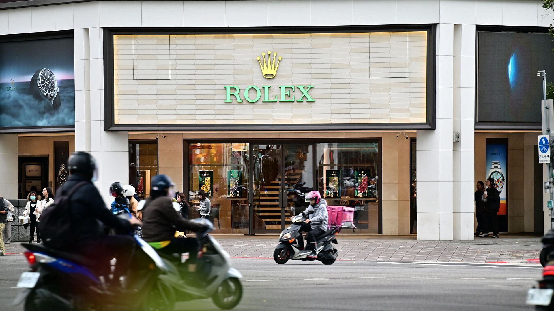 Rolex зарегистрировала три товарных знака в России