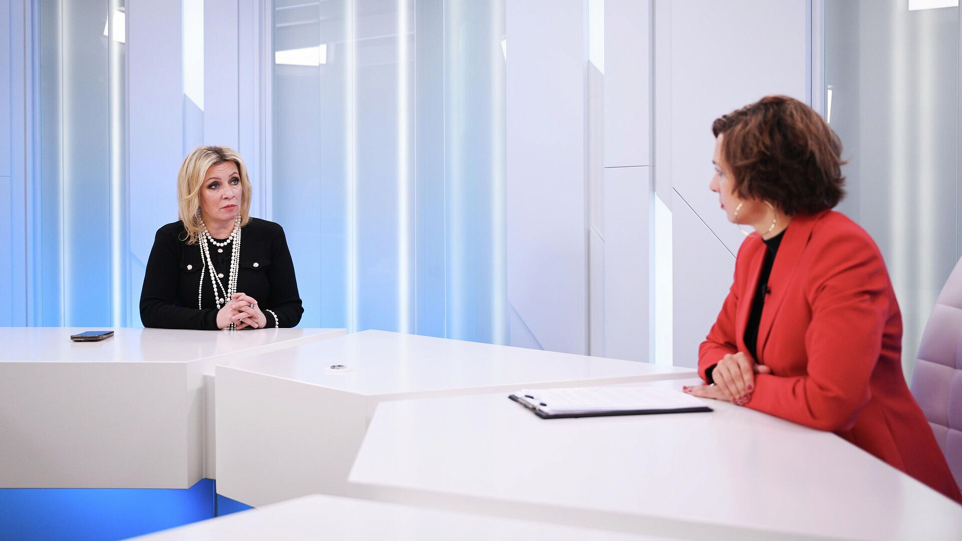 Захарова рассказала, почему ее не интересует вопрос "стрелок Судного дня"