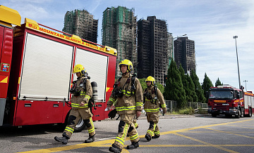 При пожаре в жилом комплексе в Гонконге погиб человек