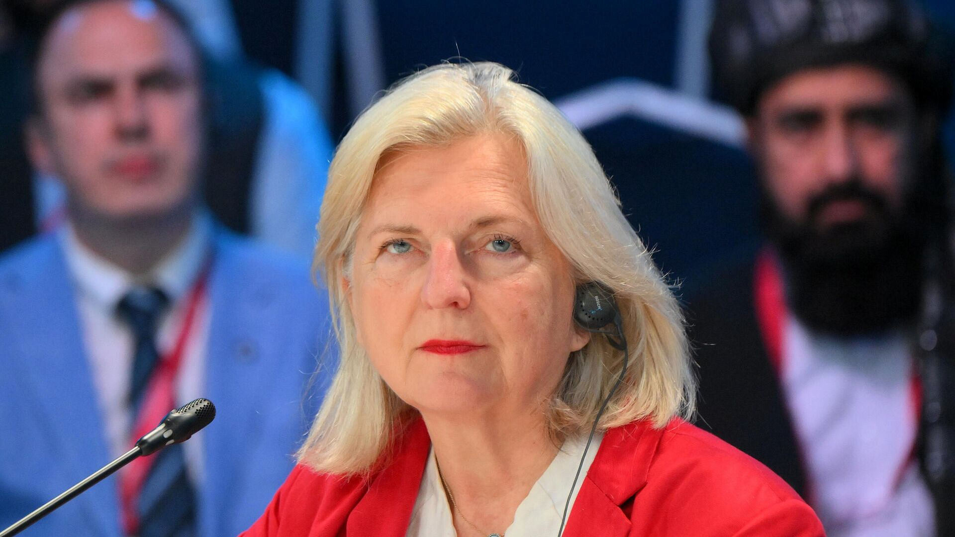 ЕС изменил отношение к ситуации на Украине, заявила экс-глава МИД Австрии