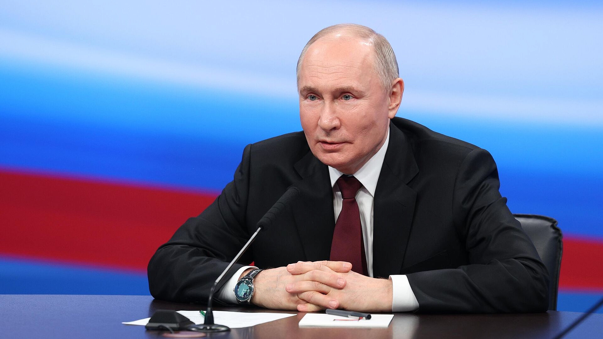 Путин призвал повысить требования в сфере информационной безопасности