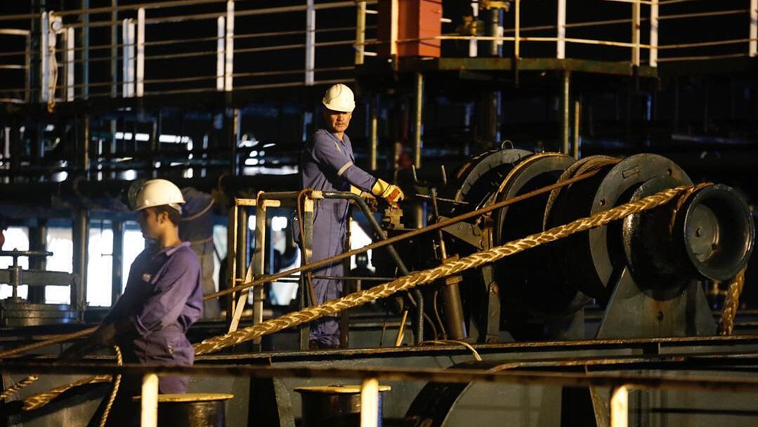 Третья сторона не может управлять ресурсами Венесуэлы, заявили в Podemos