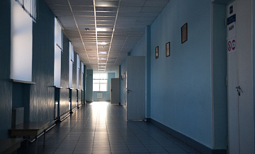 В Москве ученик применил дымовую шашку в школьном коридоре