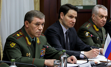 Герасимов проверил выполнение боевых задач соединениями группировки "Север"