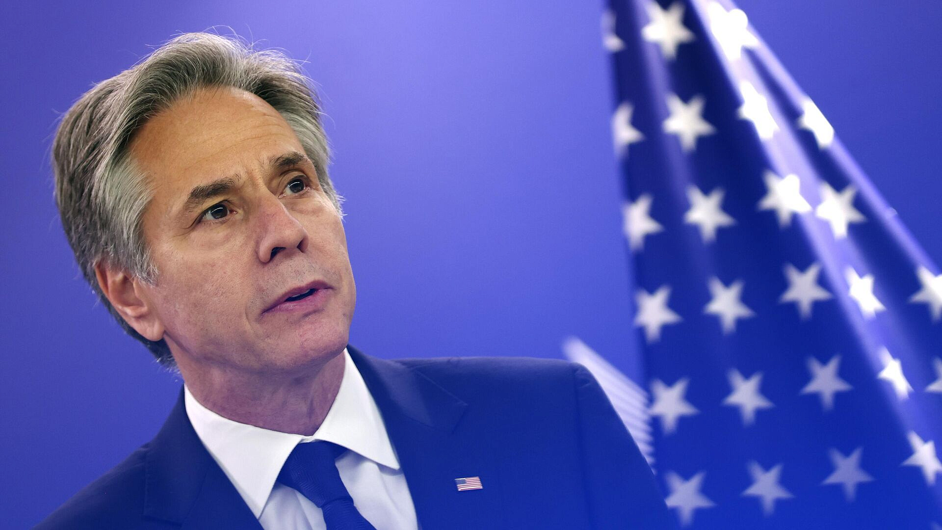 � ������� ������������ ����� �������� � �����