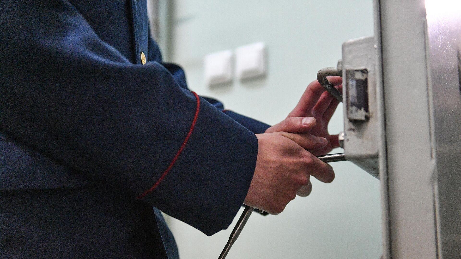 Экс-депутата Дагестана перевели в ИК-8 на Ямале Экс-депутата Дагестана перевели в ИК-8 на Ямале