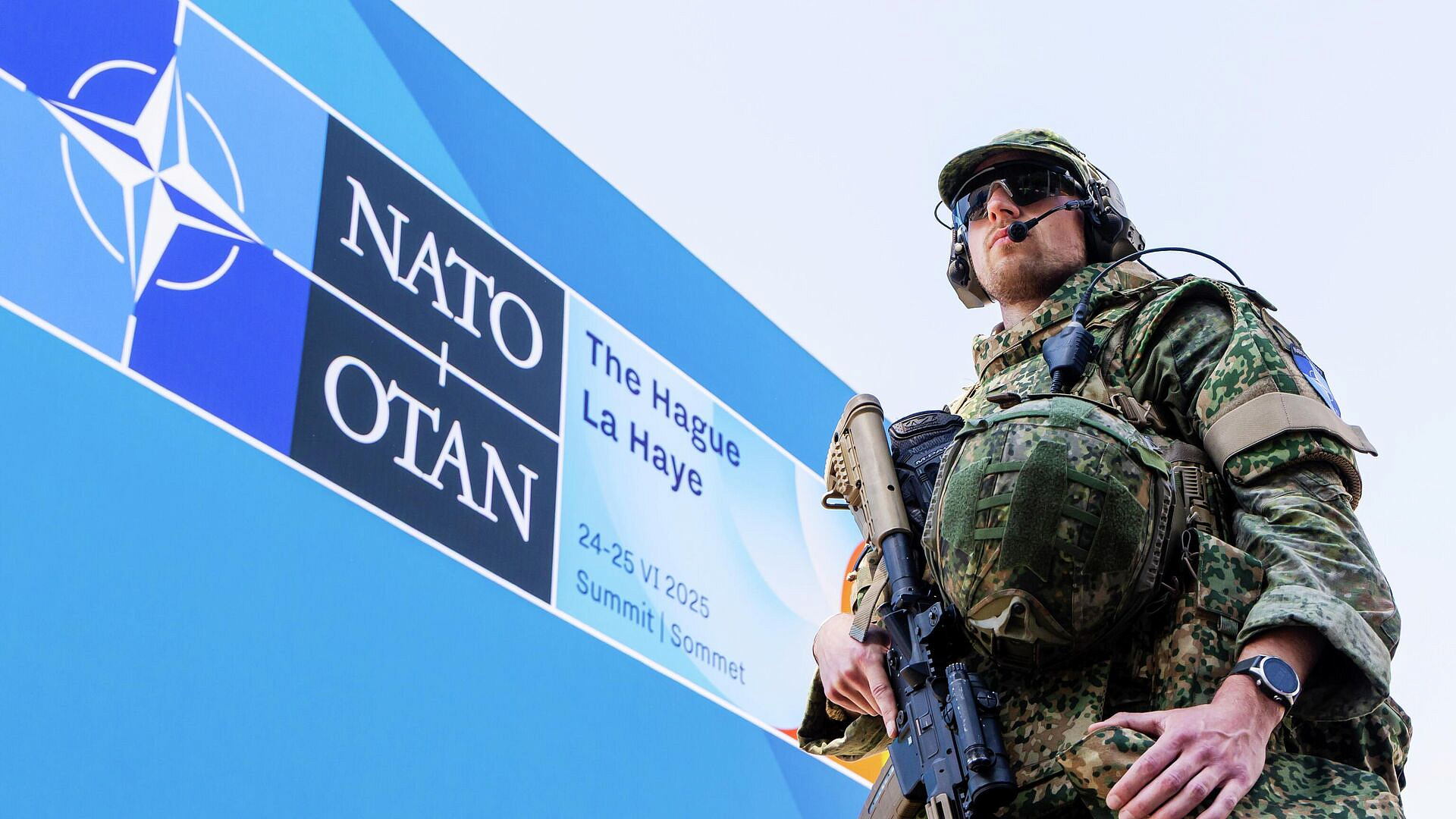 НАТО наращивает боевой потенциал у Калининградской области, заявили в МИД