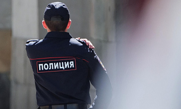 В Новосибирске у подростка украли сумку с миллионом рублей