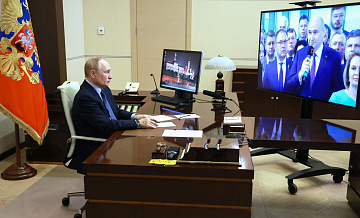 Путин назвал своим упущением отсутствие женщин-губернаторов в России