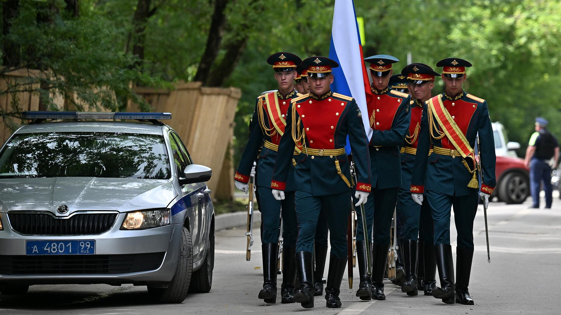 Церемония прощания с Сергеем Ивановым прошла с воинскими почестями