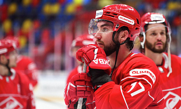 Хоккеиста "Спартака" Морозова дисквалифицировали на три игры