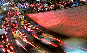 На юге СВХ в Москве столкнулись три автомобиля