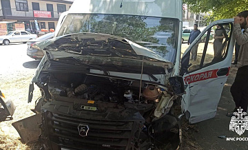 В Ингушетии столкнулись скорая и четыре автомобиля, есть пострадавшие