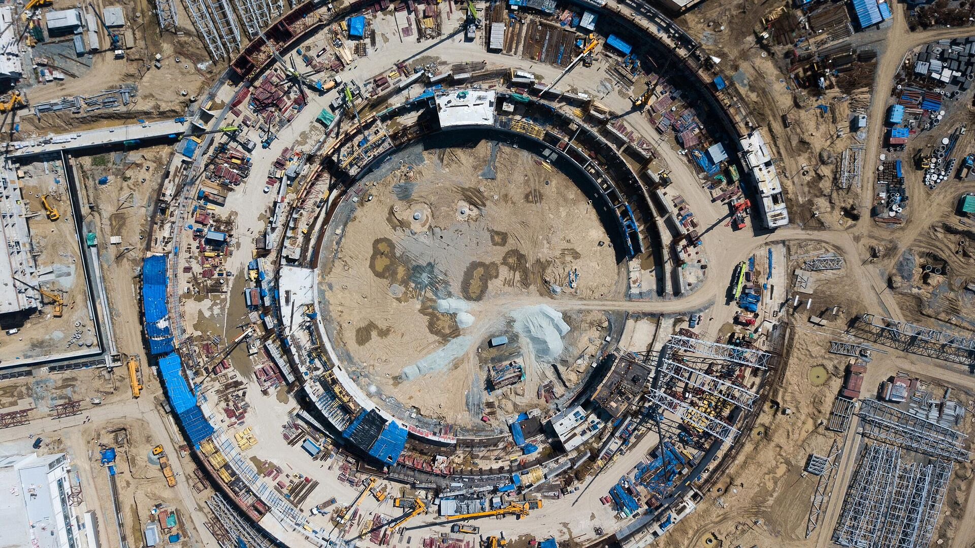 В наукограде Кольцово начали монтаж линейного ускорителя