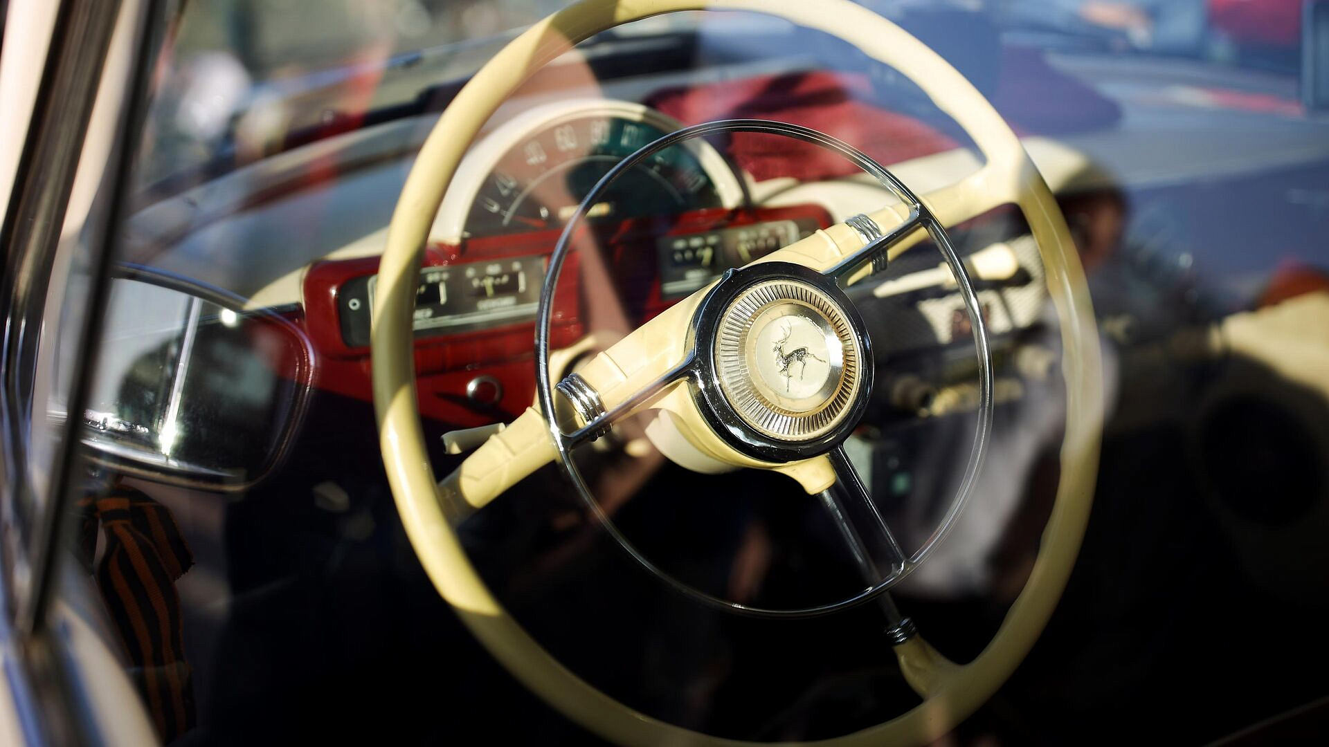 Мантуров назвал сроки начала производства новой "Волги"