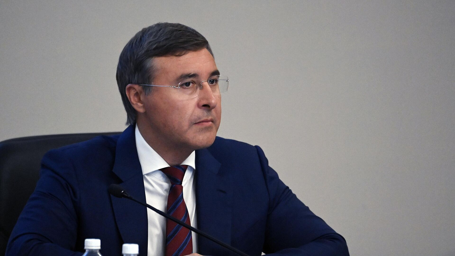 Фальков осмотрел стройплощадку кампуса "Арктическая звезда" в Архангельске