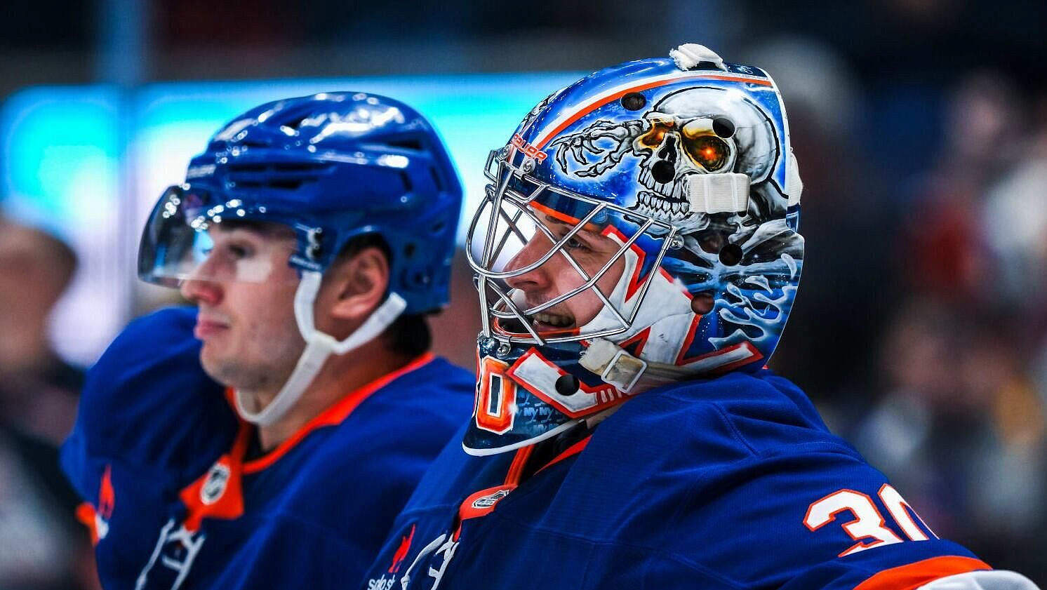 ������� ����� "���������" �������� "��������" � ����� ���