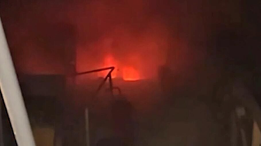 Пожар на судне, атакованном вблизи Мальты, потушили