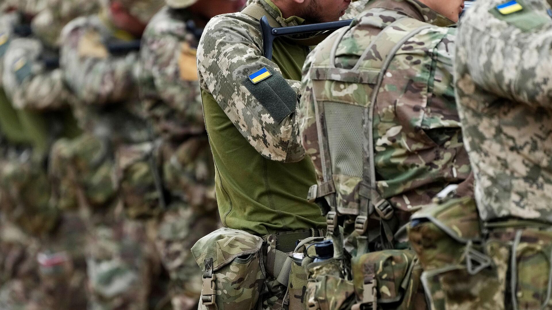 Российский боец рассказал, как наемники ВСУ опознают друг друга