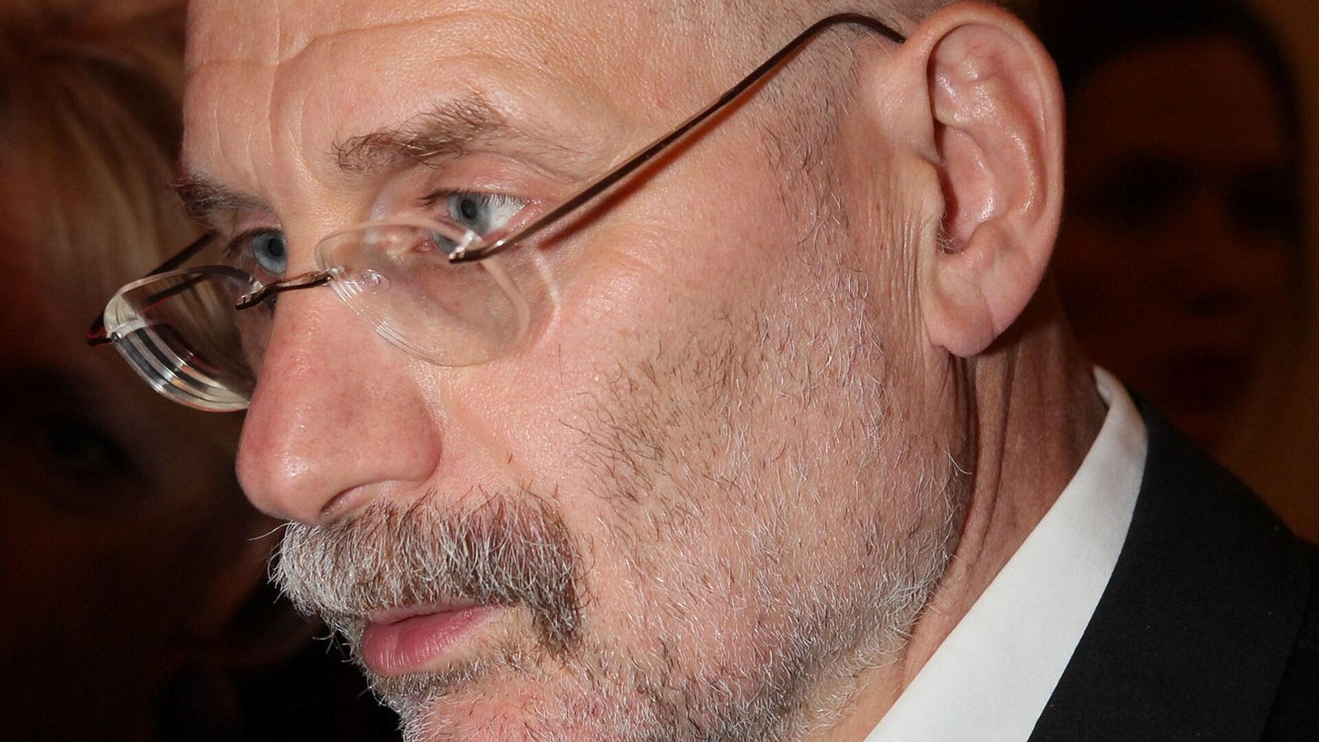 �������* ��������� ������� ��������� � ������� �������� ������