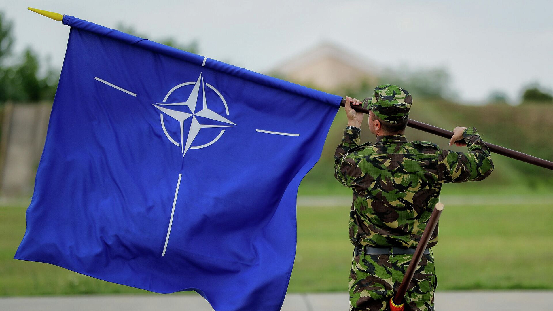 МИД: любые крупные военные мероприятия НАТО дестабилизируют безопасность МИД: любые крупные военные мероприятия НАТО дестабилизируют безопасность