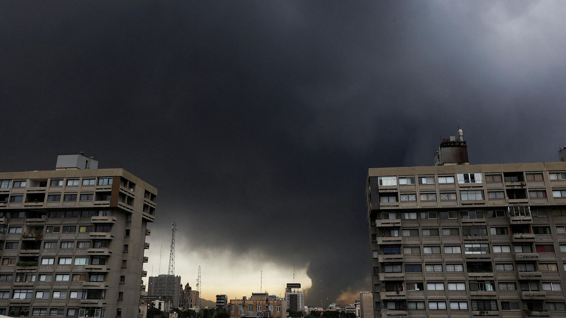 В Иране девятый день практически  полностью отключен интернет