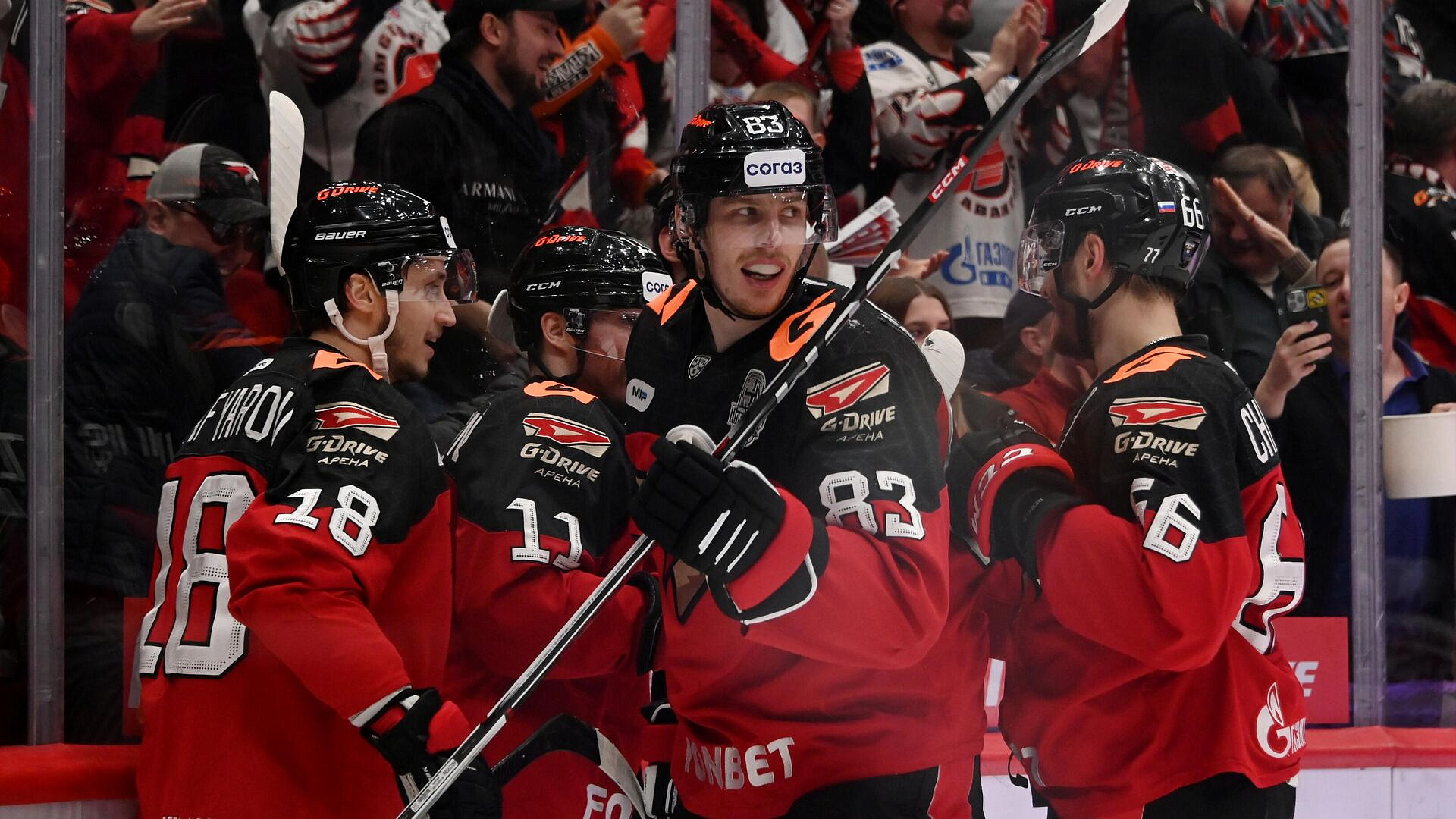 "Авангард" обыграл "Нефтехимик" в матче плей-офф КХЛ