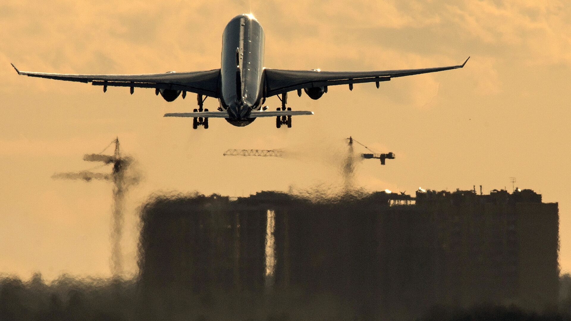 В аэропортах Череповца и Ярославля сняли временные ограничения