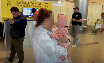 Омбудсмен рассказала, где будет жить брошенная в аэропорту Антальи девочка​