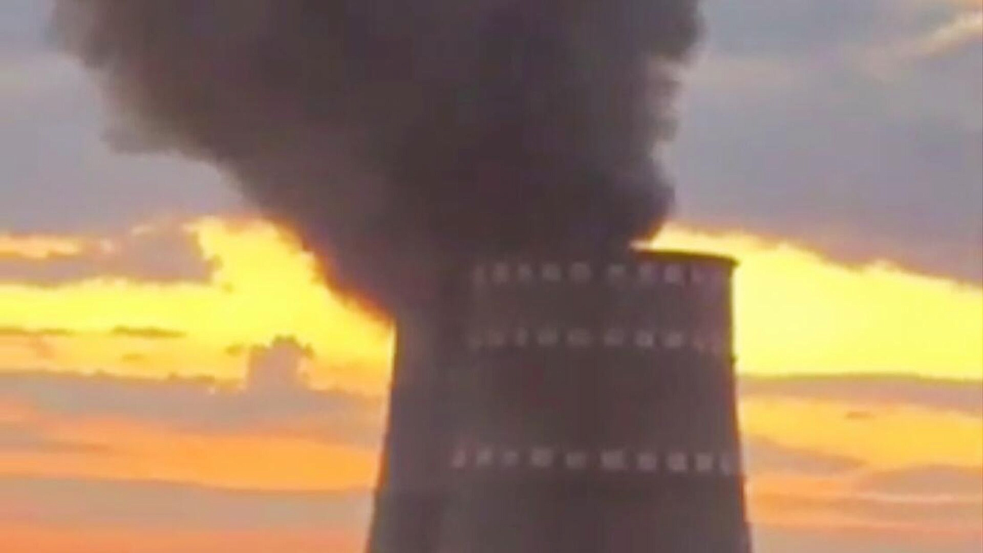 На ЗАЭС оценили состояние градирни атомной станции