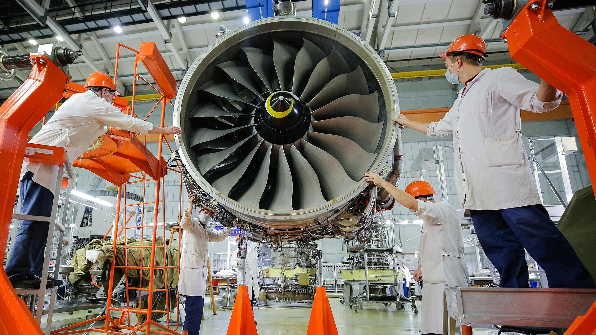 "��������" ������ � ���������� ����� ������� ���������� ��� SSJ-100 � ��-21