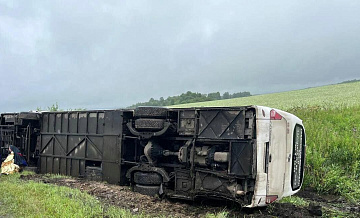 В Башкирии опрокинулся автобус с 40 пассажирами