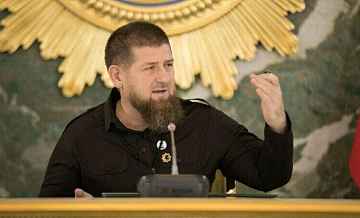 Кадыров принимает участие в переговорах Путина и эмира Катара Кадыров принимает участие в переговорах Путина и эмира Катара