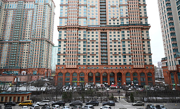 Территория у ЖК "Алые паруса" остается оцепленной после взрыва