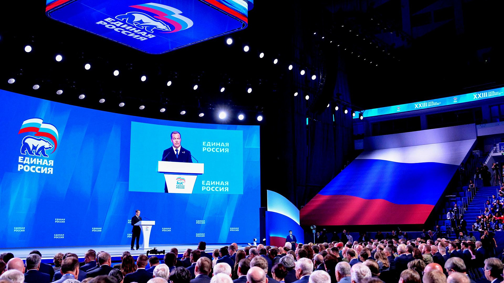 Руководители Германии и Японии жаждут реванша, заявил Медведев