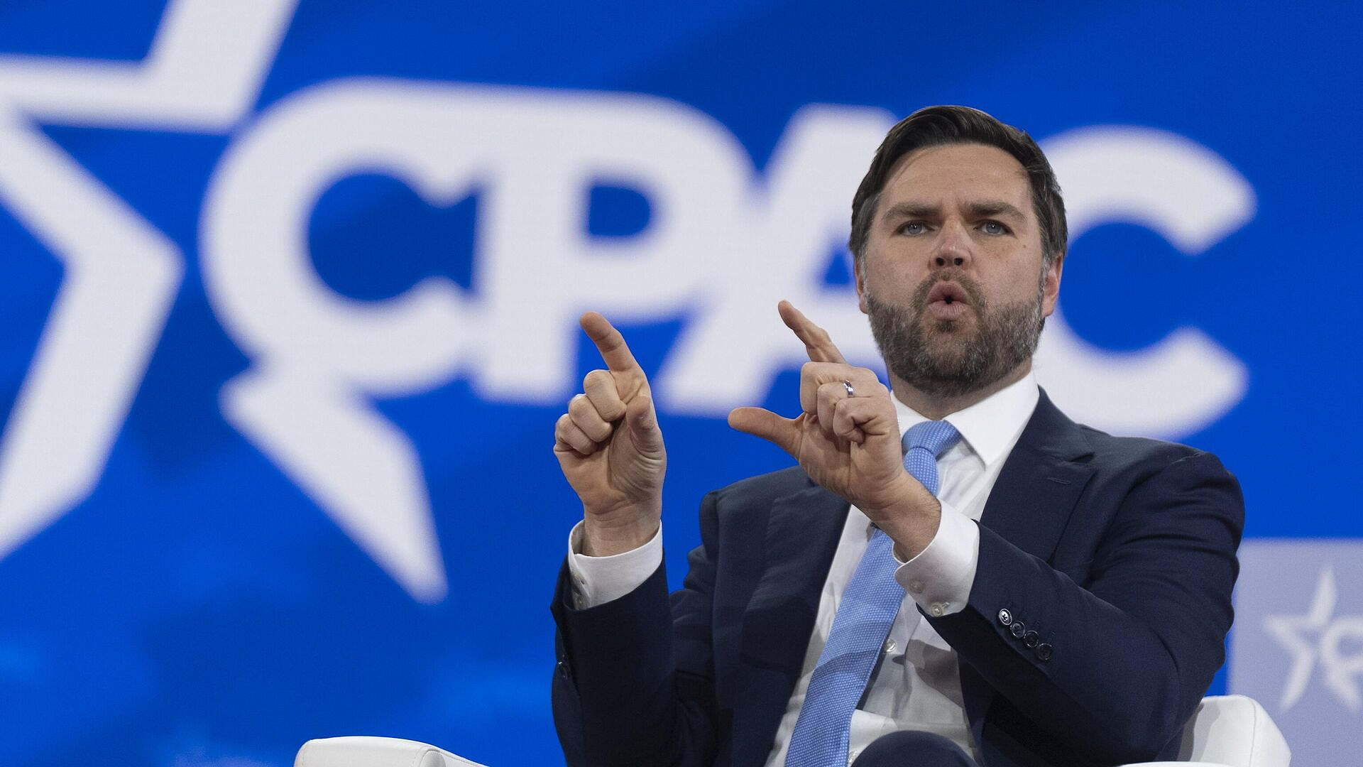 Вэнс назвал участие США в экономике Киева лучшей гарантией безопасности