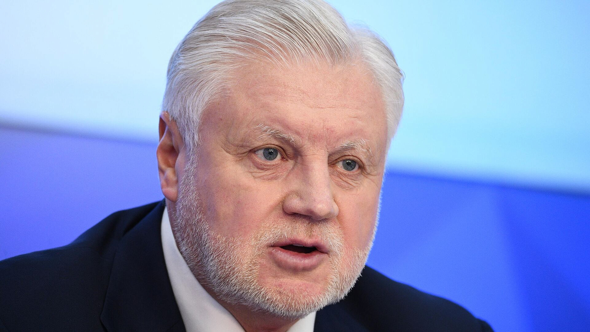 Миронов предложил сократить трудовой стаж медиков для досрочной пенсии