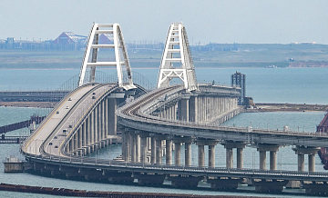 Крымский мост временно перекрыт для движения машин