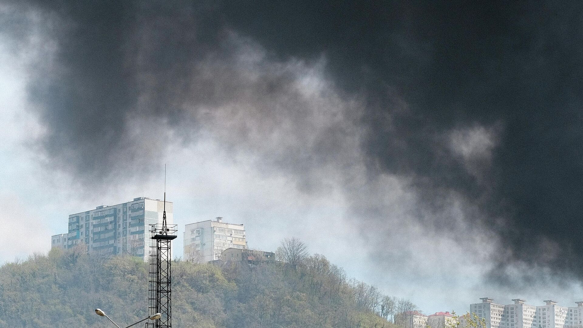 В Туапсе локализовали пожар на морском терминале