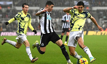 Нападающего "Лидса" Калверт-Льюина признали лучшим игроком декабря в АПЛ