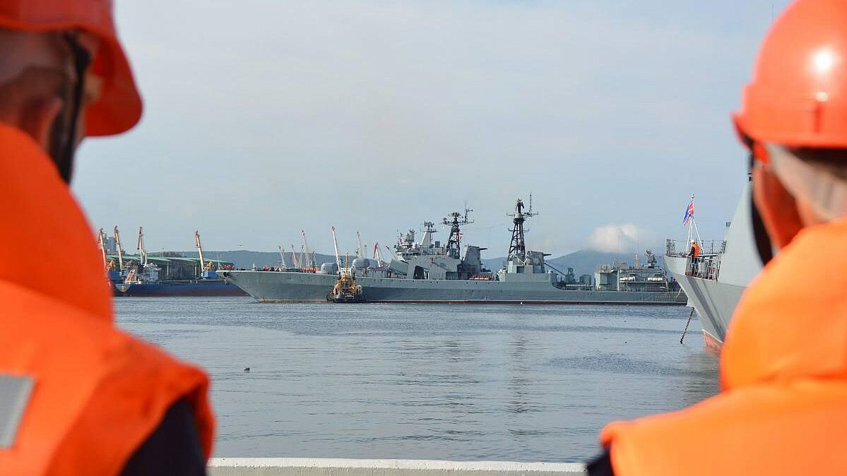 Военные из России и Китая отработают спасение экипажа подлодки