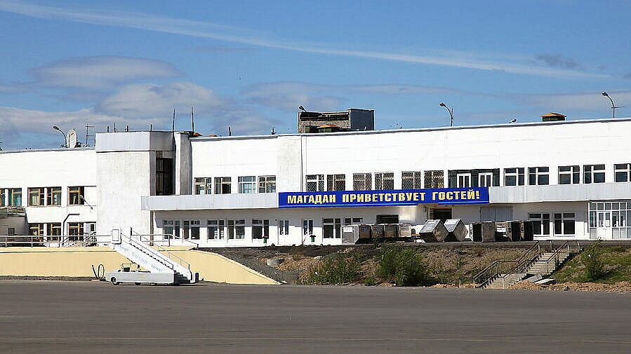 Все рейсы из Магадана перенесли на сутки из-за метели