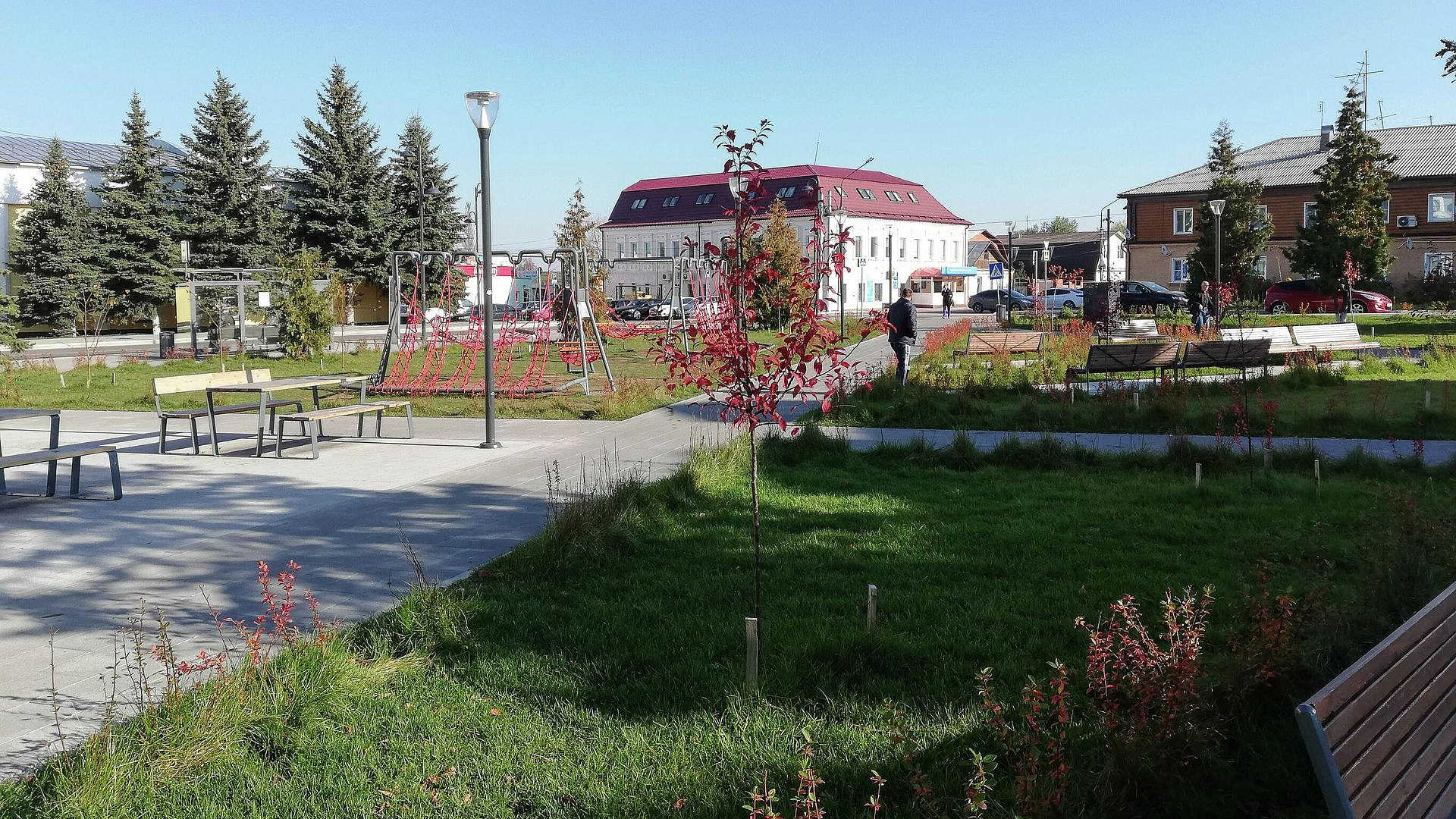 Свыше 240 дворов благоустроили в Подмосковье