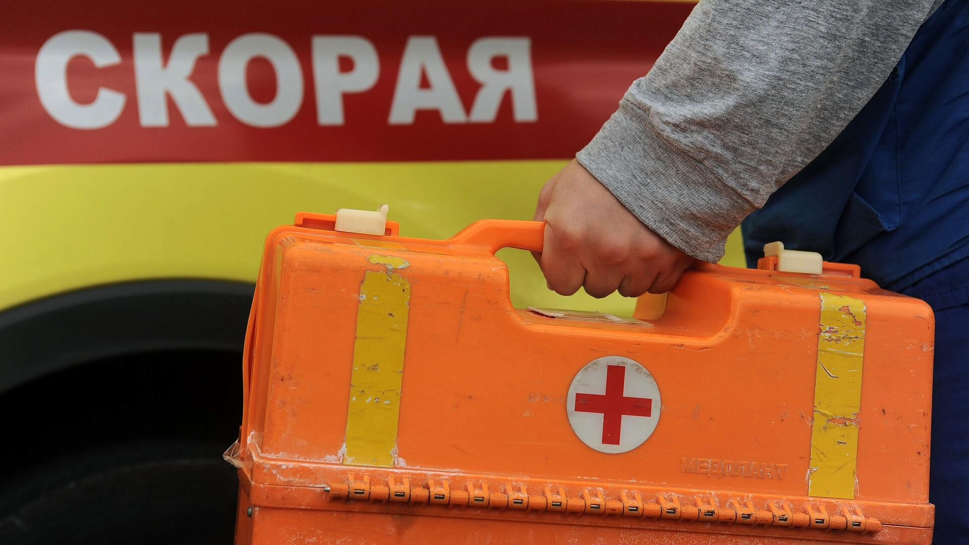 На Ставрополье двое подростков пострадали при столкновении парапланов